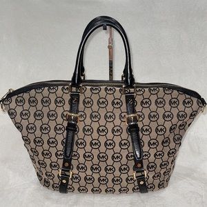 Michael Kors Jacquard Fabric Signature MK Logo DuffleTote Bag Tan/Black X Large